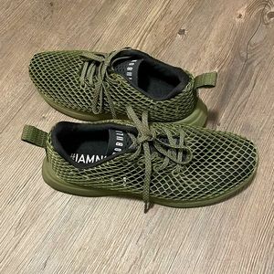 Women’s Army Green NOBULL Runners Size 8